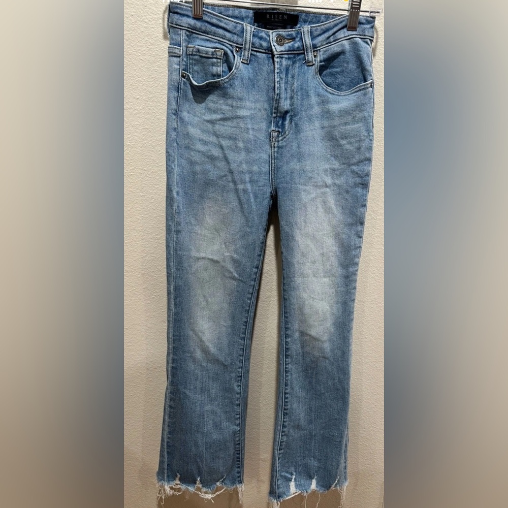 Risen Los Angeles Womens Jeans Size
25 Distressed High Rise
Medium Wash